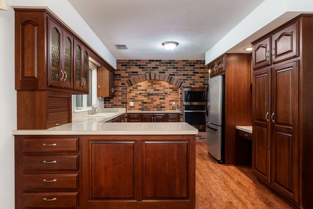 7889 Shaw Road, Belvidere, IL 61008