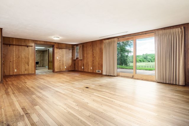 7889 Shaw Road, Belvidere, IL 61008