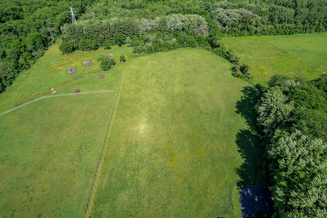7889 Shaw Road, Belvidere, IL 61008