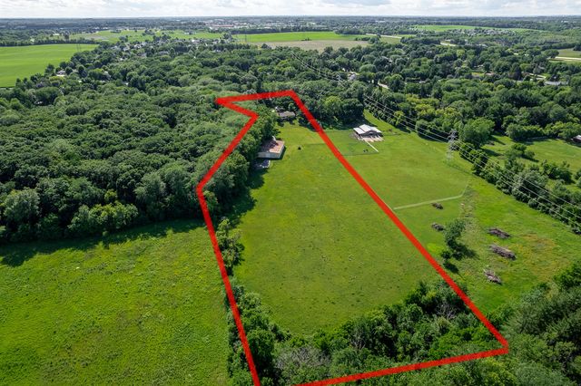 7889 Shaw Road, Belvidere, IL 61008