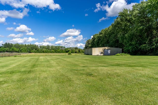 7889 Shaw Road, Belvidere, IL 61008