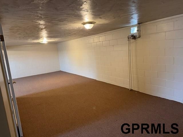 7005 Chandler Hills Drive, Bellevue, NE 68147