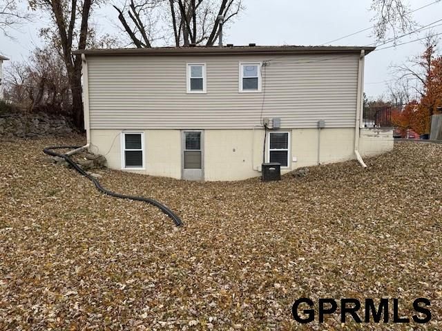 7005 Chandler Hills Drive, Bellevue, NE 68147