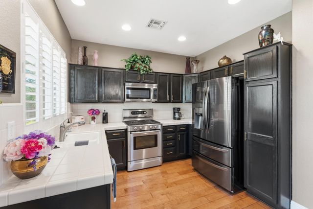 1753 Leander Ln, Lincoln, CA 95648