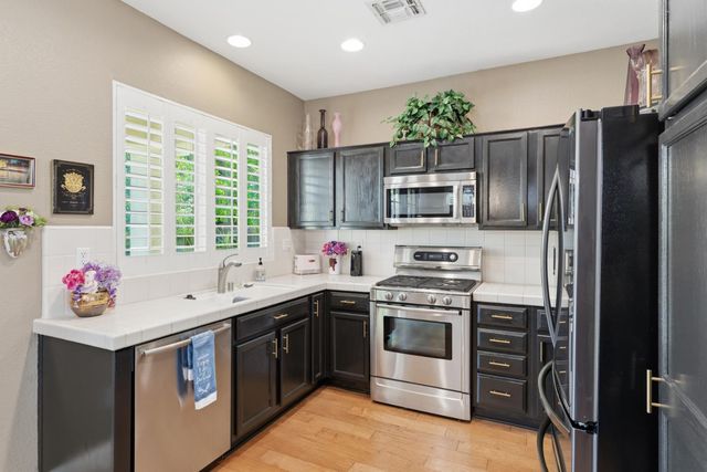 1753 Leander Ln, Lincoln, CA 95648