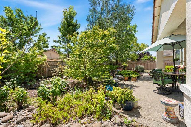 1753 Leander Ln, Lincoln, CA 95648