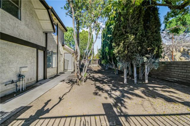 22703 Garzota, Valencia, CA 91354