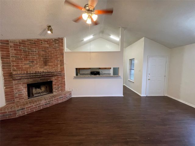 1754 CARRINGTON Drive, Glenn Heights, TX 75154