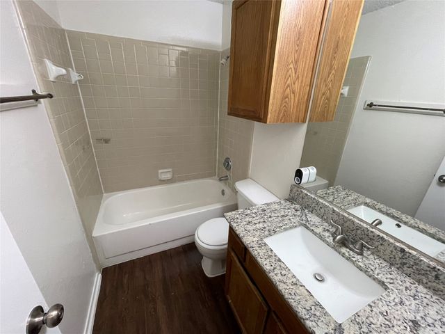 1754 CARRINGTON Drive, Glenn Heights, TX 75154