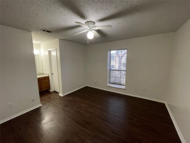 1754 CARRINGTON Drive, Glenn Heights, TX 75154