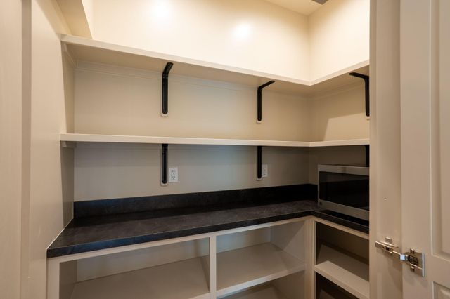 409 ANGELS REST WAY, Columbia, MO 65203