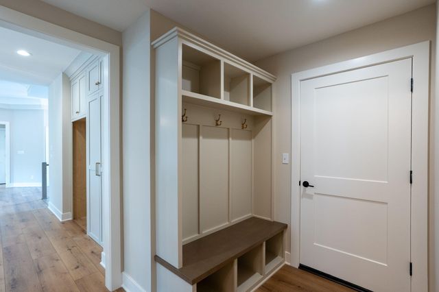 409 ANGELS REST WAY, Columbia, MO 65203