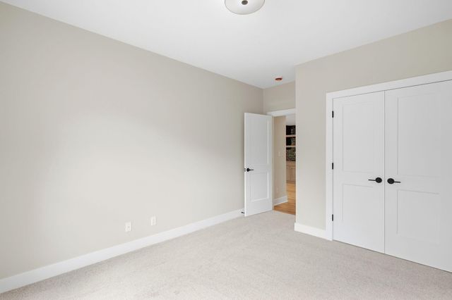409 ANGELS REST WAY, Columbia, MO 65203
