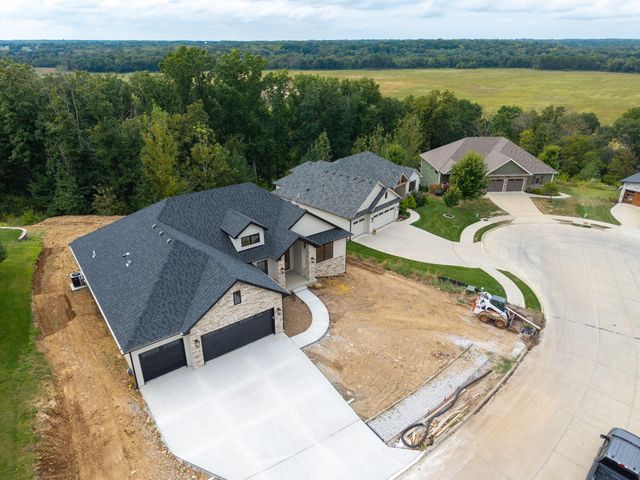 409 ANGELS REST WAY, Columbia, MO 65203