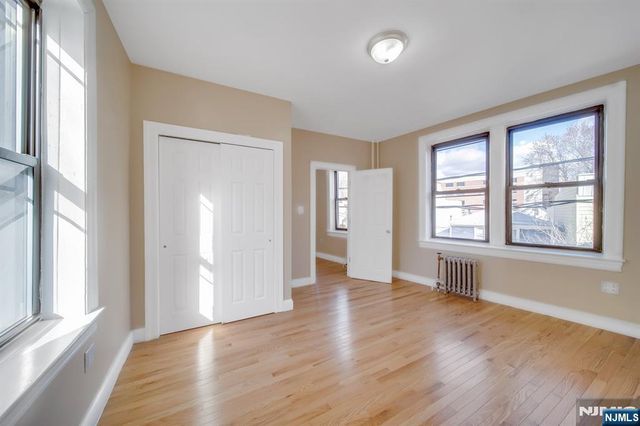 523-525 34th Street B1, Union City, NJ 07087