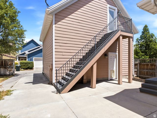4304 W BLACKSHEAR DR, South Jordan, UT 84009