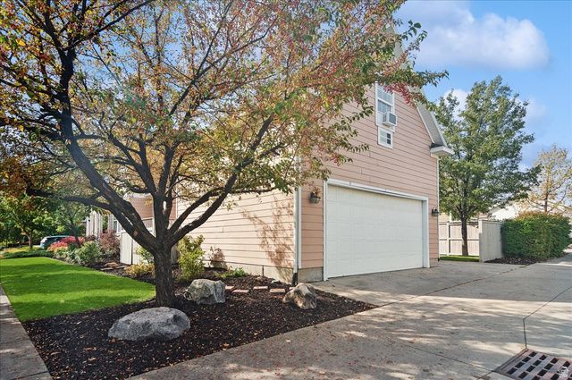 4304 W BLACKSHEAR DR, South Jordan, UT 84009