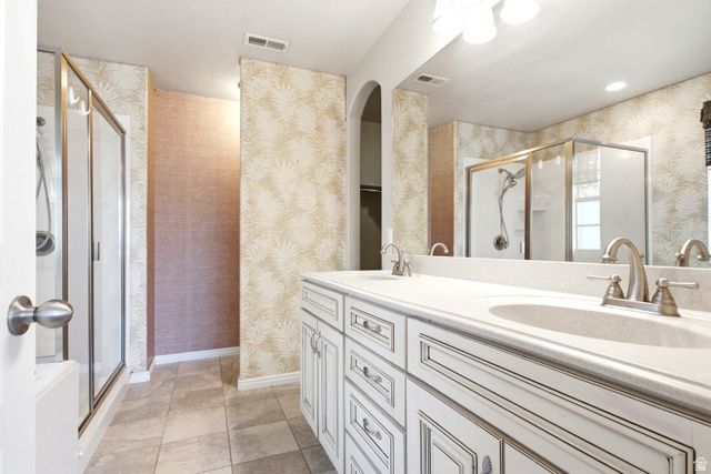 4304 W BLACKSHEAR DR, South Jordan, UT 84009