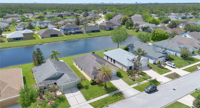 3104 STONEHURST CIRCLE, Kissimmee, FL 34741