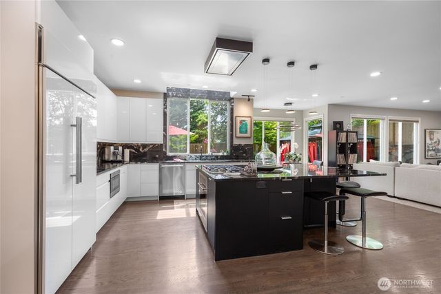 14411 SE 89th Place, Newcastle, WA 98059