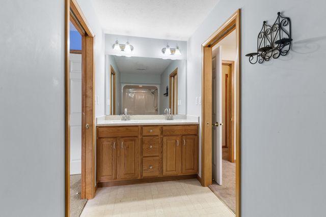 1843 N Pine Ridge Drive, La Porte, IN 46350