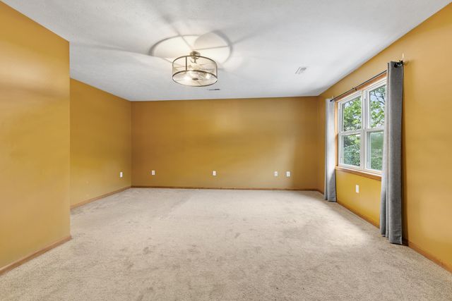 1843 N Pine Ridge Drive, La Porte, IN 46350