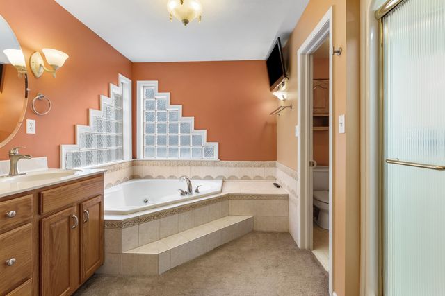 1843 N Pine Ridge Drive, La Porte, IN 46350