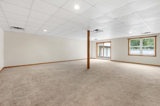 1843 N Pine Ridge Drive, La Porte, IN 46350
