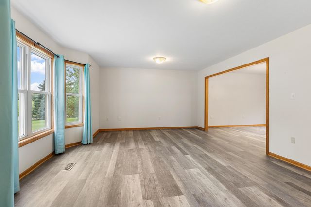 1843 N Pine Ridge Drive, La Porte, IN 46350