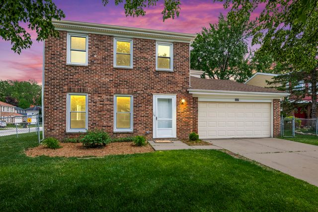 5039 Chambers Drive, Hoffman Estates, IL 60010
