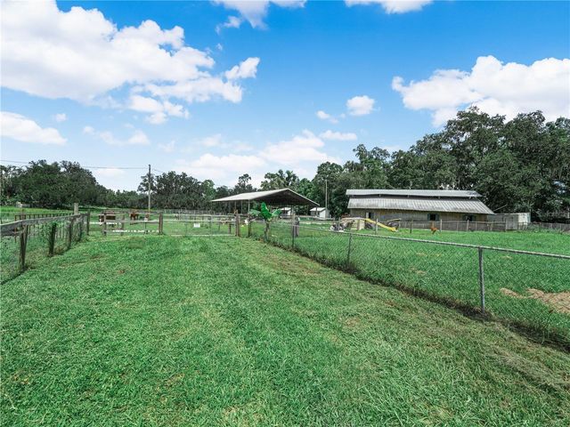 3102 THONOTOSASSA ROAD, Plant City, FL 33565