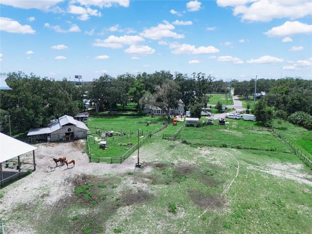 3102 THONOTOSASSA ROAD, Plant City, FL 33565