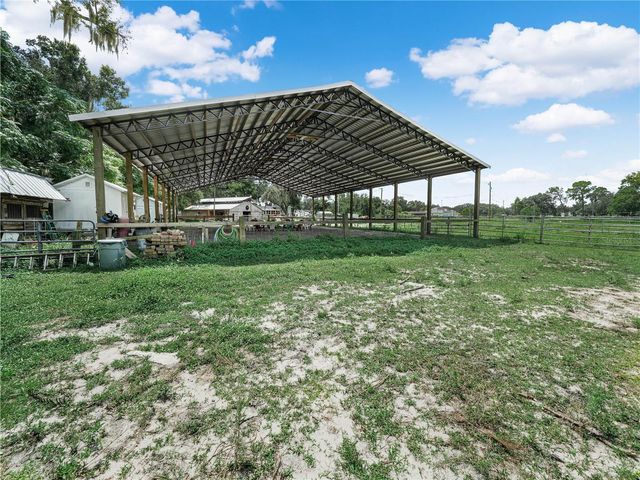 3102 THONOTOSASSA ROAD, Plant City, FL 33565