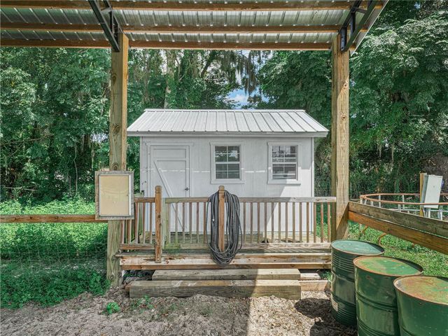 3102 THONOTOSASSA ROAD, Plant City, FL 33565
