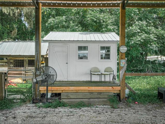3102 THONOTOSASSA ROAD, Plant City, FL 33565