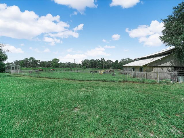 3102 THONOTOSASSA ROAD, Plant City, FL 33565