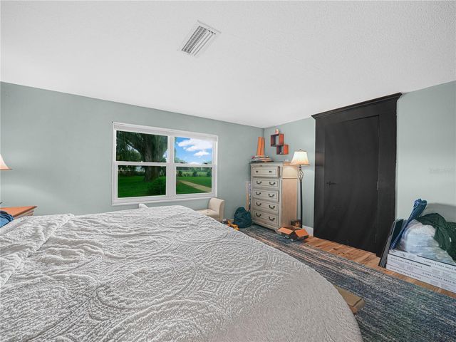 3102 THONOTOSASSA ROAD, Plant City, FL 33565
