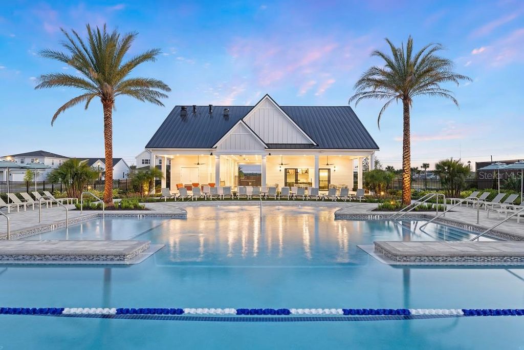 Image 4 of property listing at 1585 STONECLIFF DRIVE, Apopka, FL 32703