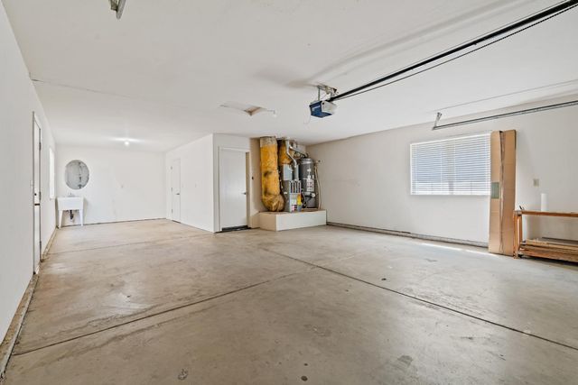 2700 Tradition Way, Modesto, CA 95355