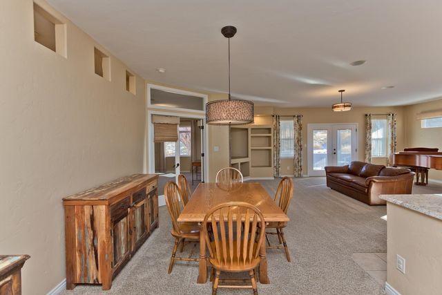 866 Summer Bend Court, Grand Junction, CO 81506