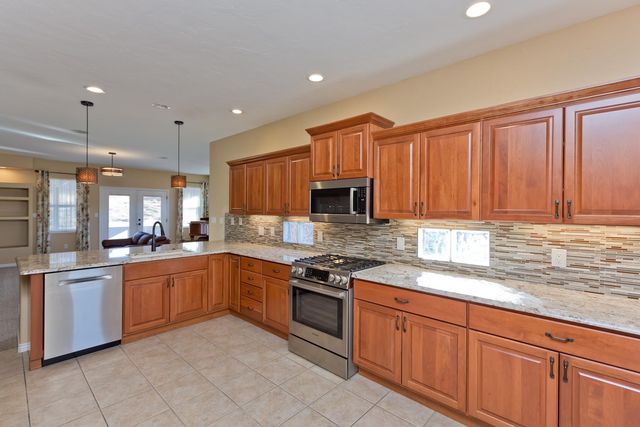 866 Summer Bend Court, Grand Junction, CO 81506