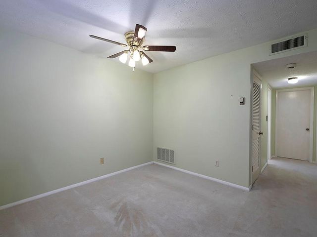 1316 Wynnes Ridge SE Circle, Marietta, GA 30067