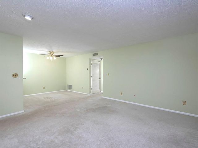 1316 Wynnes Ridge SE Circle, Marietta, GA 30067