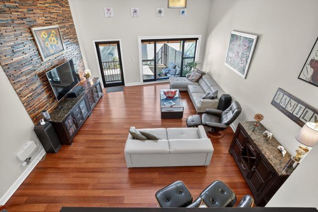 3000 NE 8th Terrace B4, Oakland Park, FL 33334