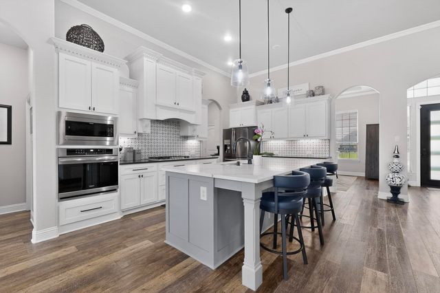 324 Ledstone Court, Rockwall, TX 75032