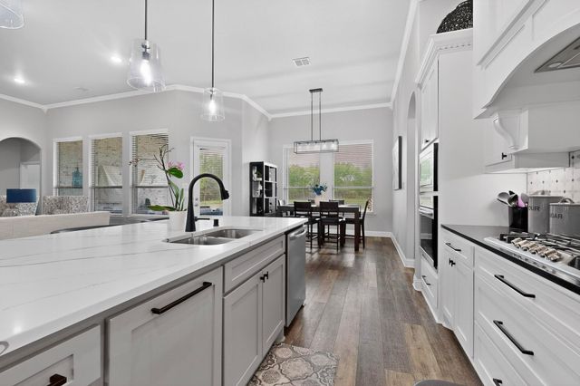 324 Ledstone Court, Rockwall, TX 75032