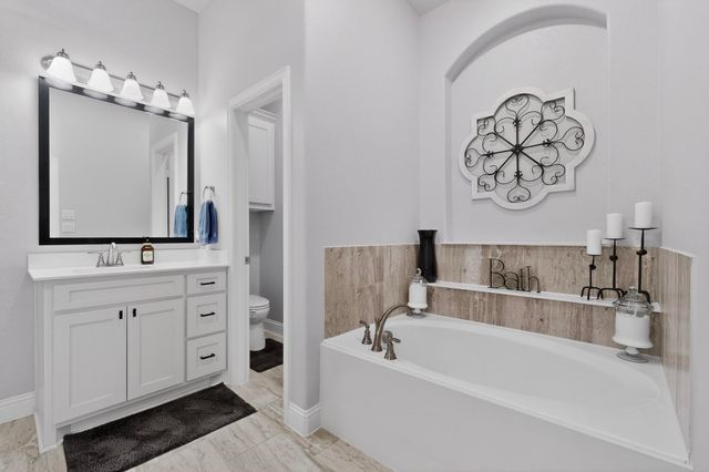 324 Ledstone Court, Rockwall, TX 75032