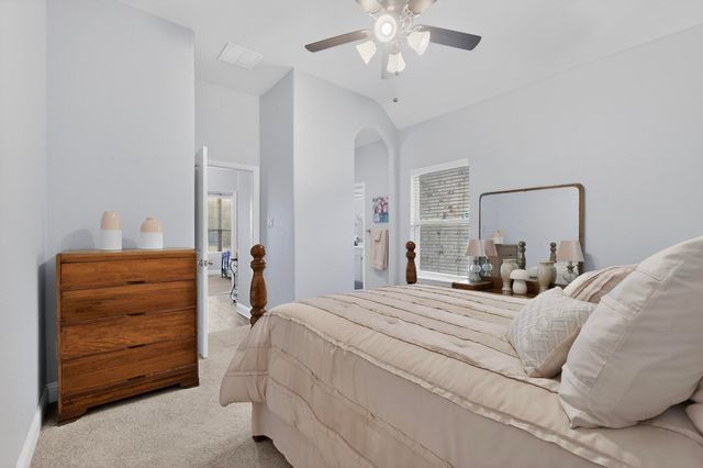 324 Ledstone Court, Rockwall, TX 75032