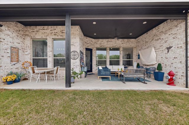 324 Ledstone Court, Rockwall, TX 75032