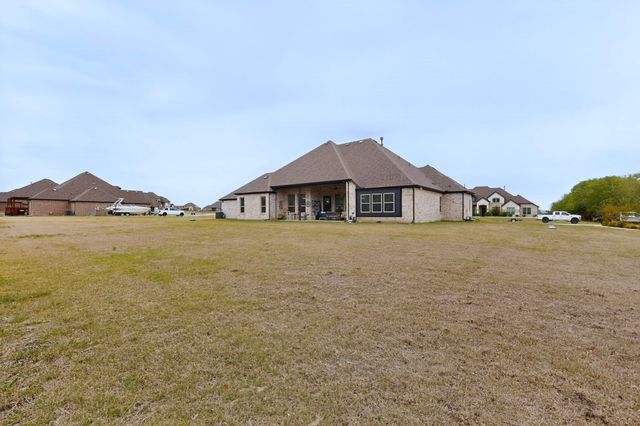 324 Ledstone Court, Rockwall, TX 75032